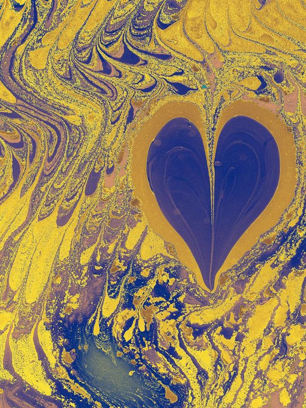 Symmetrical abstract art symbolizing focus and steady heartbeat